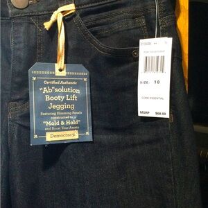 Democracy stretch skinny jeans. Dark rinse. New! Size 10.